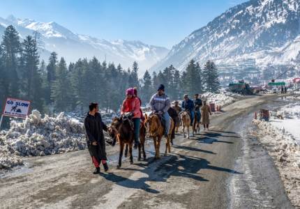 Chandigarh to Kashmir Getaway Tour