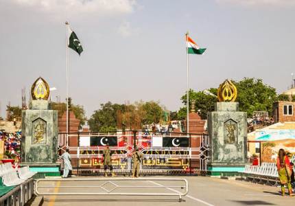Wagah Border Spectacle & Amritsar Tour