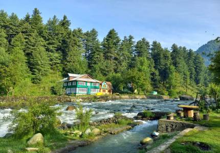 Chandigarh to Kashmir Getaway Tour
